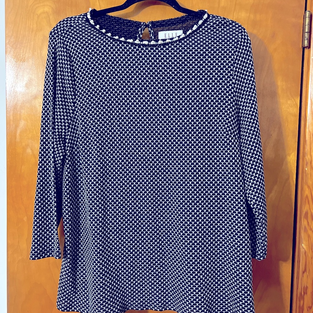 Dress top. Pretty flared bottom XXL